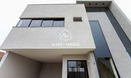 Casa com 3 quartos à venda na Rua Hermínio Cardoso, 30, Tingui, Curitiba por R$ 849.000