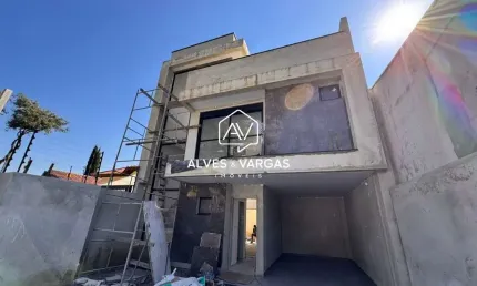 Casa com 3 quartos à venda na Saza Lattes, 473, Uberaba, Curitiba por R$ 1.170.000