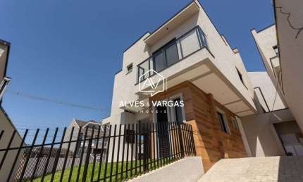 Casa com 3 quartos à venda na Rua Juarez Antônio Bittencourt, 20, Atuba, Curitiba por R$ 730.000