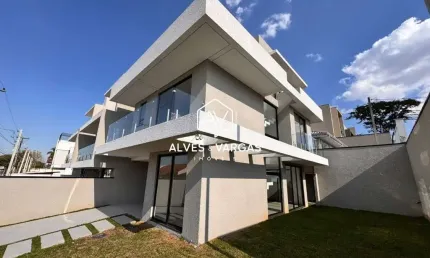 Casa com 3 quartos à venda na Paulo Jacomel, 24, Uberaba, Curitiba por R$ 1.200.000