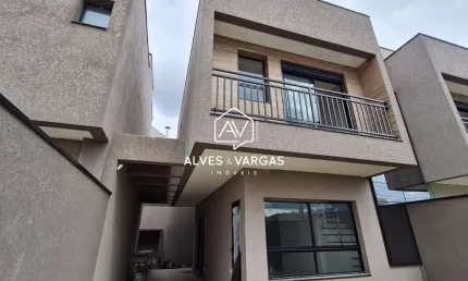 Casa com 3 quartos à venda na Rua Aleixo Bettega, 408, Novo Mundo, Curitiba por R$ 699.000