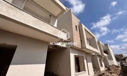 Casa em condomínio fechado com 3 quartos à venda na Rua Professor Zildo Manoel da Cruz, 19, Portão, Curitiba por R$ 1.100.000