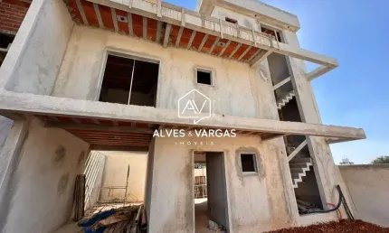 Casa em condomínio fechado com 3 quartos à venda na Rua Desembargador Arthur Leme, 176, Bacacheri, Curitiba por R$ 1.190.000