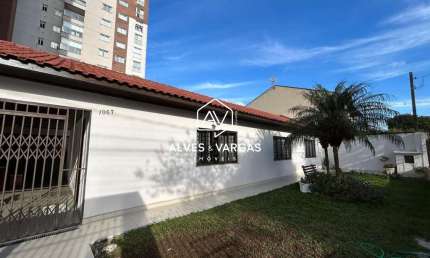 Casa com 4 quartos para alugar na Rua João Ângelo Cordeiro, 1067, São Pedro, São José dos Pinhais por R$ 4.500