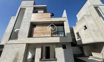 Casa em condomínio fechado com 3 quartos à venda na Rua Henrique Martins Torres, 1487, Boqueirão, Curitiba por R$ 849.000