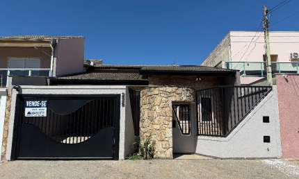 Casa com 3 quartos à venda na Rua Adaísio Giron, 229, Jardim Regina, Indaiatuba
