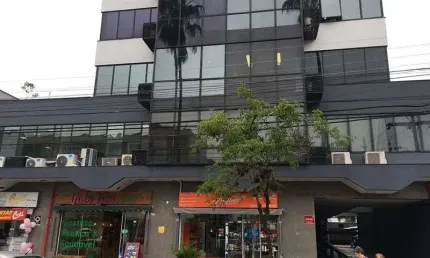 CONJUNTO/SALA no bairro Menino Deus em Porto Alegre