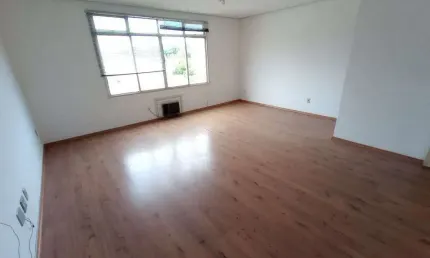 CONJUNTO/SALA no bairro Menino Deus em Porto Alegre
