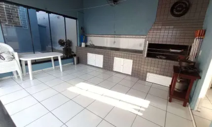 Casa com 3 quartos à venda na Rua Professor Clemente Pinto, Medianeira, Porto Alegre