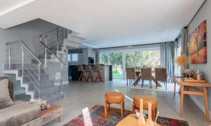 Casa com 3 quartos à venda na Avenida Coronel Marcos, Ipanema, Porto Alegre