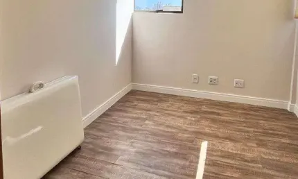 CONJUNTO/SALA no bairro MOINHOS DE VENTO em Porto Alegre