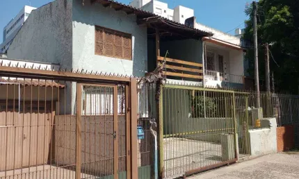 Terreno à venda na Travessa Alexandrino de Alencar, Azenha, Porto Alegre