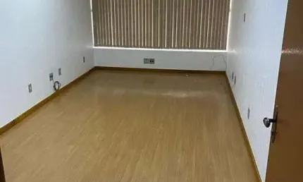 Sala comercial à venda na Rua Vigário José Inácio, Centro, Porto Alegre