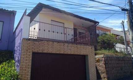 Casa com 3 quartos à venda na Rua Doutor Lucidoro Brito, Medianeira, Porto Alegre
