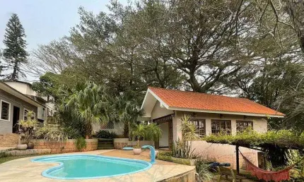 Casa com 4 quartos à venda na Rua dos Guaranis, Espírito Santo, Porto Alegre