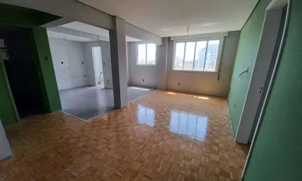 Apartamento com 3 quartos à venda na Avenida Cristóvão Colombo, Floresta, Porto Alegre