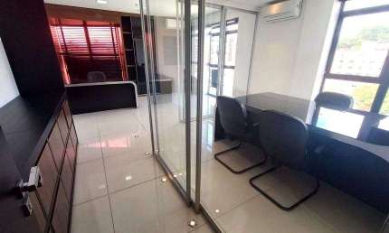 CONJUNTO/SALA no bairro Menino Deus em Porto Alegre