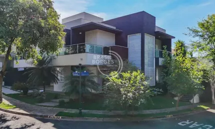 Sobrado no Villa dos Inglezes com 4 suites com varanda