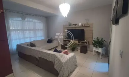 sobrado com 3 quartos 2 banheiros próximo ao mc donalds itavuvu