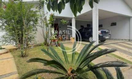 Casa Térrea no Condomínio Lago da Serra - Araçoiaba da Serra/SP
