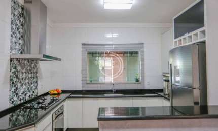 Excelente Casa Térrea Wanel Ville IV 03 Dormitórios, 01 Suíte e 03 Vagas