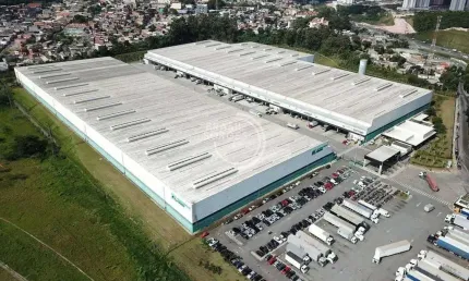 Galpão logístico/ armazém com 10.497 m² em embu das artes