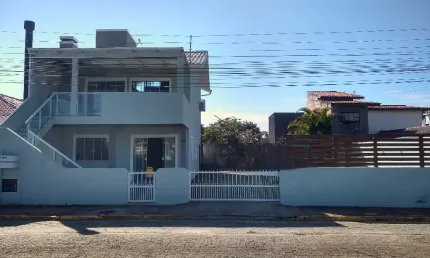 Casa com 4 quartos à venda no Centro, Garopaba 