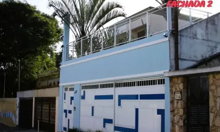 Aluga Sobrado Alto Padrão c/ 650 m².T: 400 m². 12 vagas.Grande Oportunidade!!
