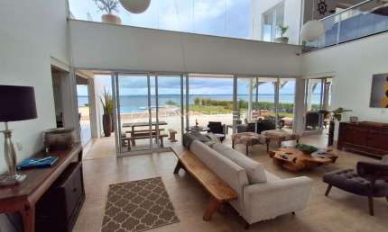 Condomínio Capitania II | Casa à Venda mobiliada frente para represa de Avaré. Casa à venda Itaí, 6 quartos, sendo 6 suítes, piscina, área gourmet, spa e sala de ginástica com vista para represa. Casa