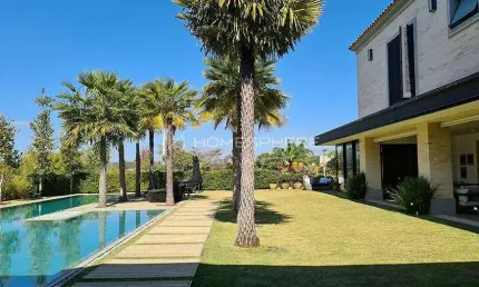Casa à venda em Condomínio Terras de São José, Itu. Casa à venda Terras de São José I, 5 quartos, sendo 5 suítes, 1050 m², mobiliada e decorada, localização privilegiada no Terras de São José I em Itu