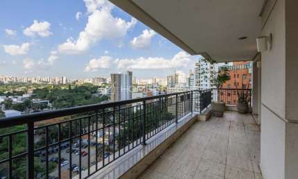Edifício Delacroix Vila Nova Rua Raul Humaita Vila Nova, 74. Apartamento à venda em Moema, 4 quartos, sendo 4 suítes, 5 vagas, lazer e segurança. Apartamento Espetacular em Moema Pássaros!