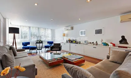 Edifício Caçapava Jardins Rua Caçapava, 69. Apartamento à venda Jardim América com 3 quartos, sendo 1 suíte, 250m², reformado, mobiliado e 1 vaga de garagem no Condomínio Edifício Caçapava, prédio rec