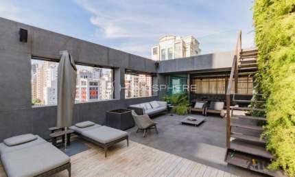 Edificio Itabiri Alameda Casa Branca, 930. Cobertura à venda Jardim América, 3 quartos, sendo 3 suítes, 449m², reformada Projeto Paloma Yamagata e Paisagismo Gilberto Elkis, piscina, área gourmet e 3 