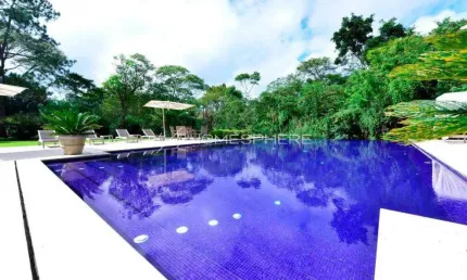 Casa à venda em condomínio Quinta da Baroneza, 6 quartos, sendo 6 suítes, Projetada por João Armentano, 1765m², elevador, piscina, sauna, sala de jogos, área gourmet e 4 vagas no Condomínio Quinta da 