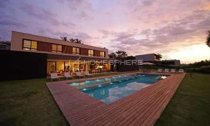 Casa de Condomínio na Quinta da Baroneza, 929 m², 6 quartos sendo 6 suítes,mobiliada e decorada, porteira fechada, 3 vagas e lazer na Rod. Alkindar Monteiro Junqueira Km 33,5
