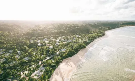 Reserva Trancoso Villas Fasano por Isay Weinfeld. Casa de condomínio à venda no Fasano Reserva Trancoso, 3 quartos, sendo 3 suítes, 262 m² a 50 metros da Praia de Itapororoca e com acesso a toda infra