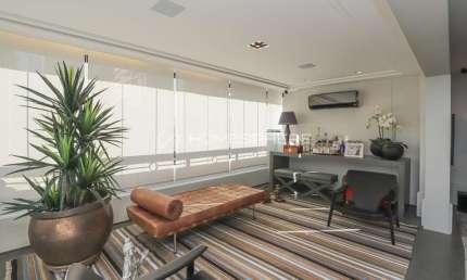 Venda Apartamento com projeto de Roberto Migotto, 234m², 2 quartos, sendo 2 suítes, 4 vagas e lazer. Possivilidade de reverter para 3 suítes.