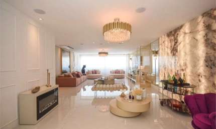 Apartamento com 252 m², para alugar no bairro Real Parque.