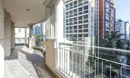 Apartamento no Edificio Palais Royal com 315 m², 4 quartos sendo 4 suítes, 4 vagas, lazer completo e segurança no Jardim Paulista.