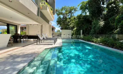 Casa em Riviera de São Lourenço Módulo 11 na Riviera, Bertioga. Casa à venda, 415 m², 6 suítes, mobiliada e decorada, piscina, área gourmet e 4 vagas. Riviera, Bertioga - SP