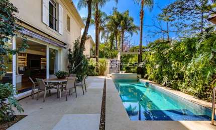 Quatre Saisons Jardim Europa Rua Campo Verde, 486. Casa de Condomínio à venda em Jardim Europa, 800m², 5 suítes, Projeto Bi Crisóstomo, jardim com piscina e área gourmet no Condomínio Quatre Saisons -