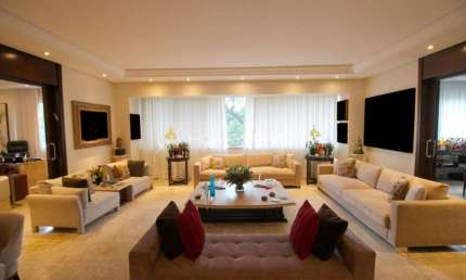 Condomínio Avignon Jardim Europa Rua Angelina Maffei Vita, 280. Apartamento à venda 420 m², 3 suítes e 3 vagas. Edifício Avignon ao lado do Shopping Iguatemi e do Clube Pinheiros na Angelina Maffei Vi
