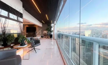 Apartamento Duplex 242m2 , à venda no bairro Itaim Bibi.