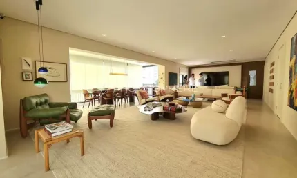 Apartamento com 236.0 m² com 3 suítes . Apartamento novo com
o melhor que há em acabamento , bom gosto’e elegamci , garantindo conforto. Cindominio novo e moderno .