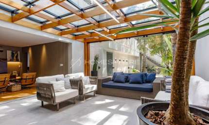 Casa em condomínio com 573.0 m², à venda no bairro Cidade Jardim.