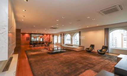 Apartamento com 733 m²,reformado em um dos condomínios mais desejados na localização mais privilegiadas de São Paulo, no bairro Jardim Paulistano.