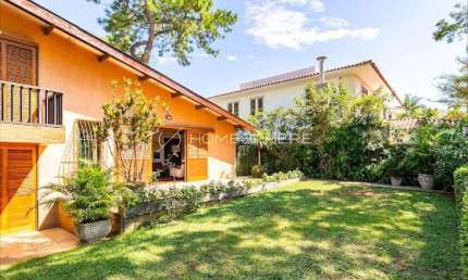 Casa com 250 m², 3 quartos sendo 1 suíte à venda no bairro Jardim Guedala.