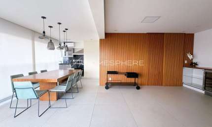 Apartamento impecável para locação Brooklin Novo.
132m2, 3 Suítes, 2 Vagas