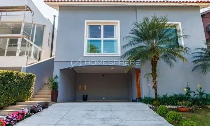 Casa de condomínio com 360 m², 3 quartos sendo 3 suítes à venda no bairro Alphaville.