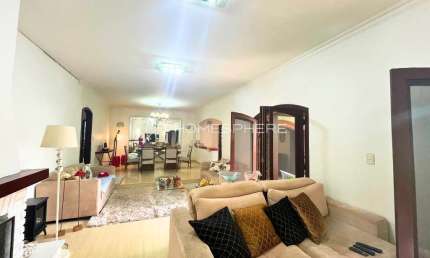 Casa de condomínio com 436.12 m², 4 quartos sendo 4 suítes à venda em Alphaville.